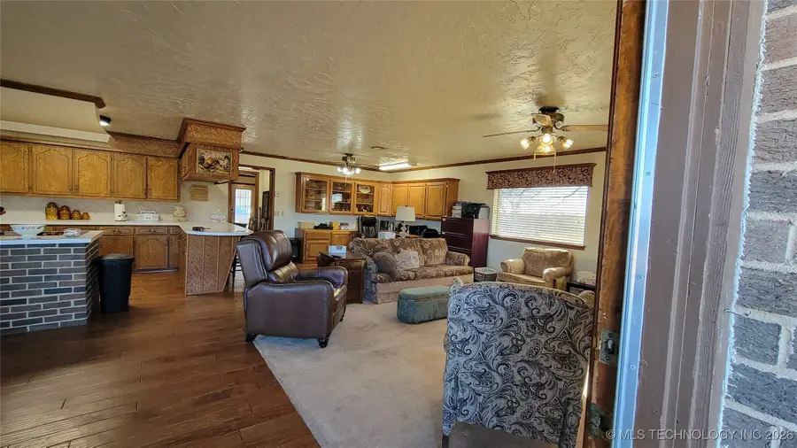 975 Cox City Road, Rush Springs, OK 73082 - #2