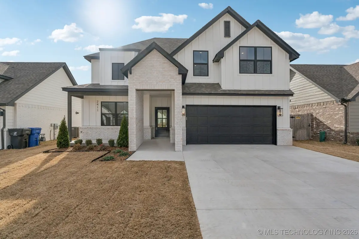 2411 W Birmingham Place, Broken Arrow, OK 74011 - Image #1