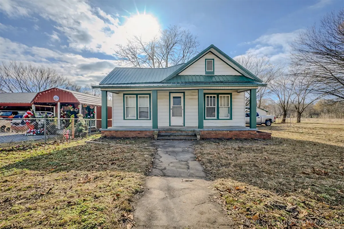 402 E Main Street, Wilburton, OK 74578 - #1