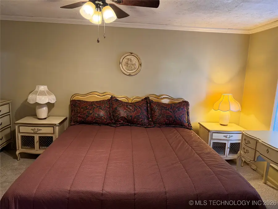 304 E Woodrow Place, Tulsa, OK 74106 - #3