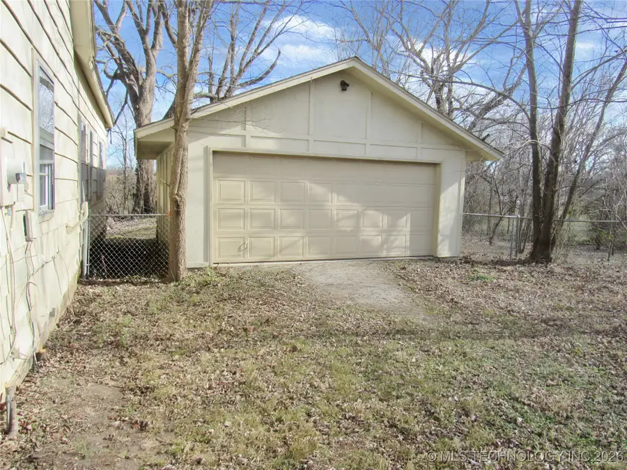 12233 S Oak Street, Claremore, OK 74017 - #3