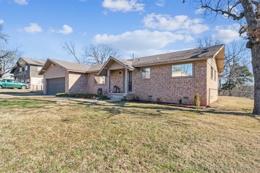 3111 S Saddle Rock Road, Sand Springs, OK 74063 - Image #2