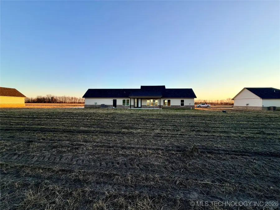 215 W 481 Road, Pryor, OK 74361 - #2