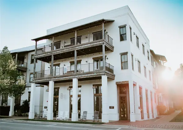 29 Water Street #5, Carlton Landing, OK 74432