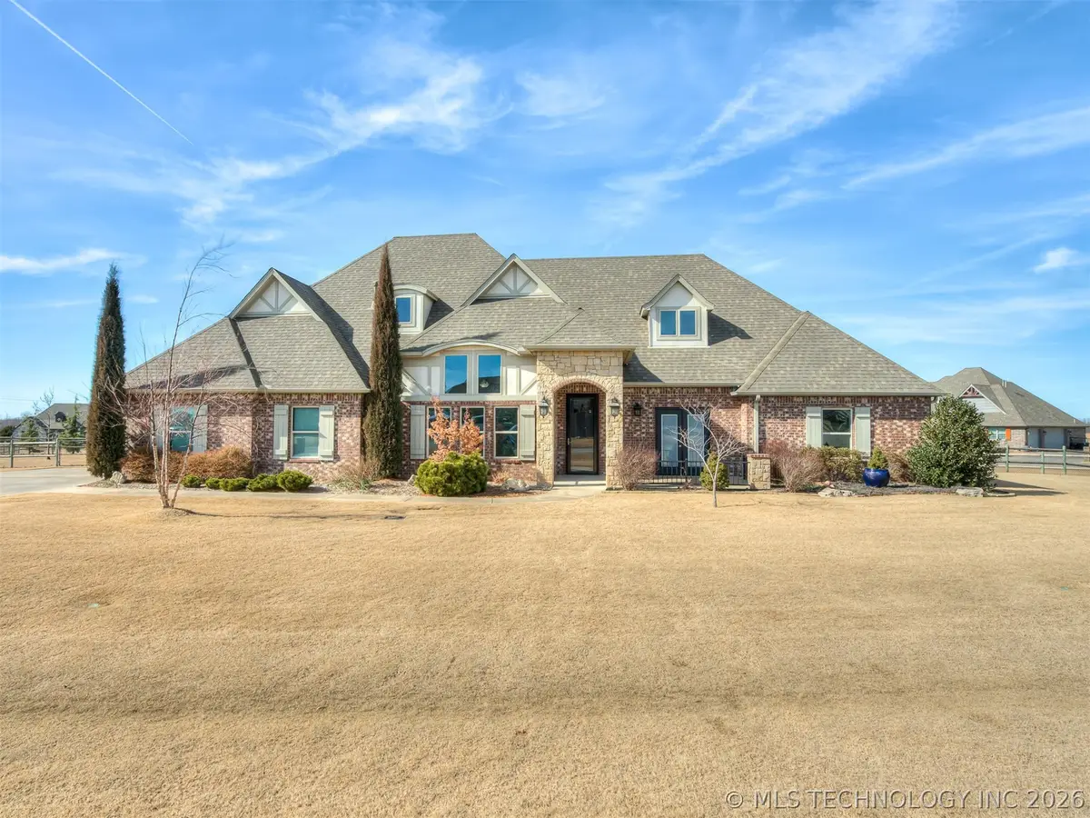 9038 N 66th East Avenue, Owasso, OK 74055 - #1