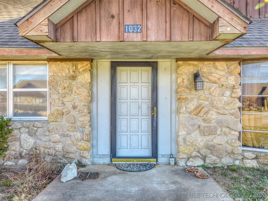 1032 Grandview Road, Bartlesville, OK 74006 - Image #2