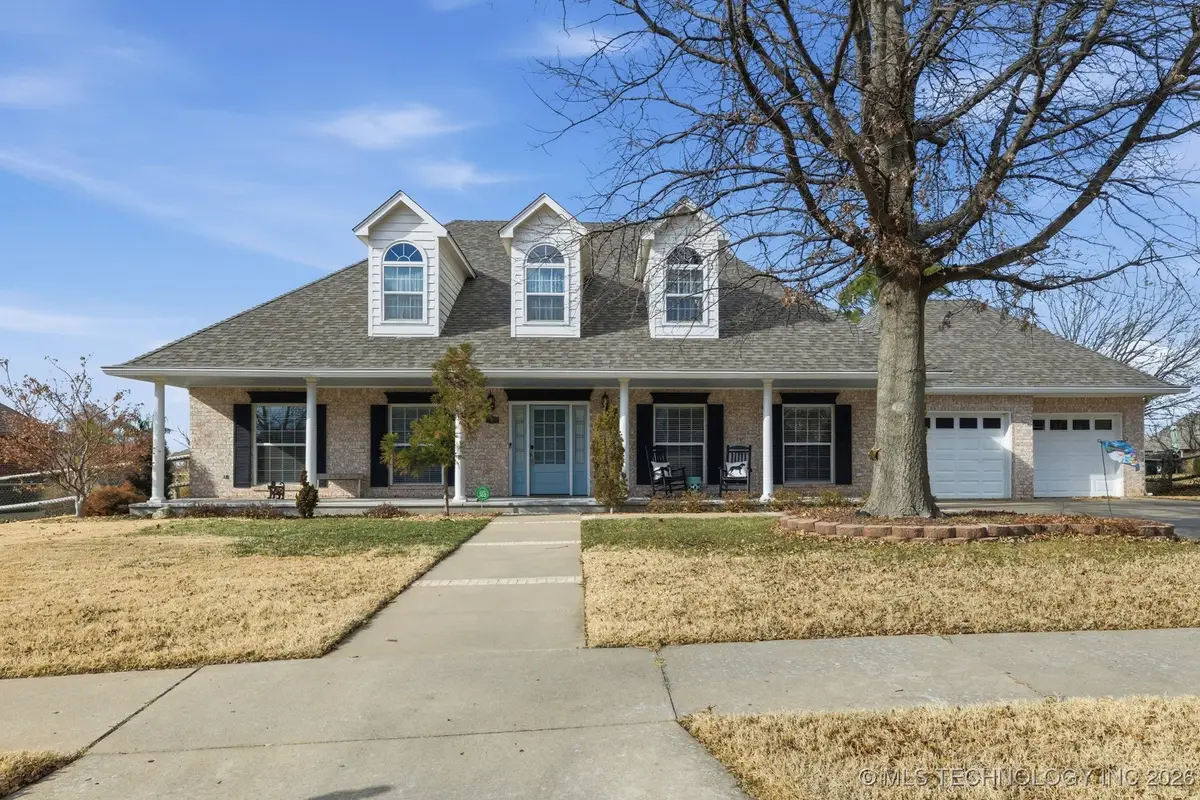 3912 N Battle Creek Drive, Broken Arrow, OK 74012 - Image #1