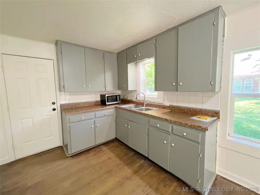 613 N 11th, Durant, OK 74701 - #3