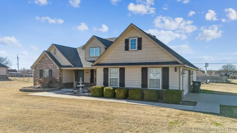 21078 S Hariston Street, Claremore, OK 74019 - #2