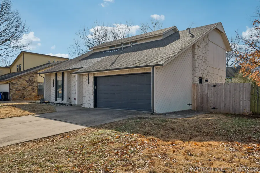909 W Albuquerque Street, Broken Arrow, OK 74011 - #3