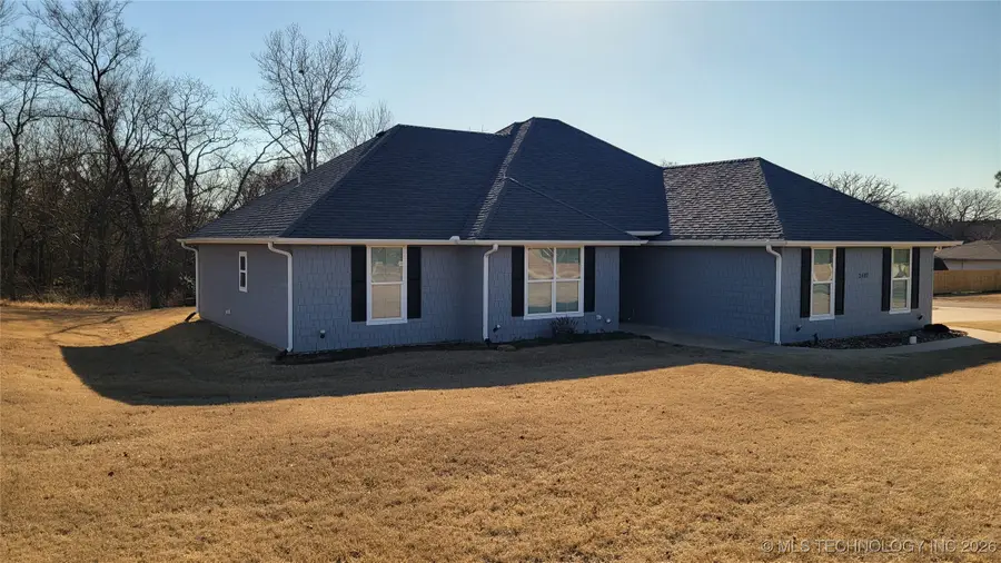 2407 E 18th, Ada, OK 74820 - #2