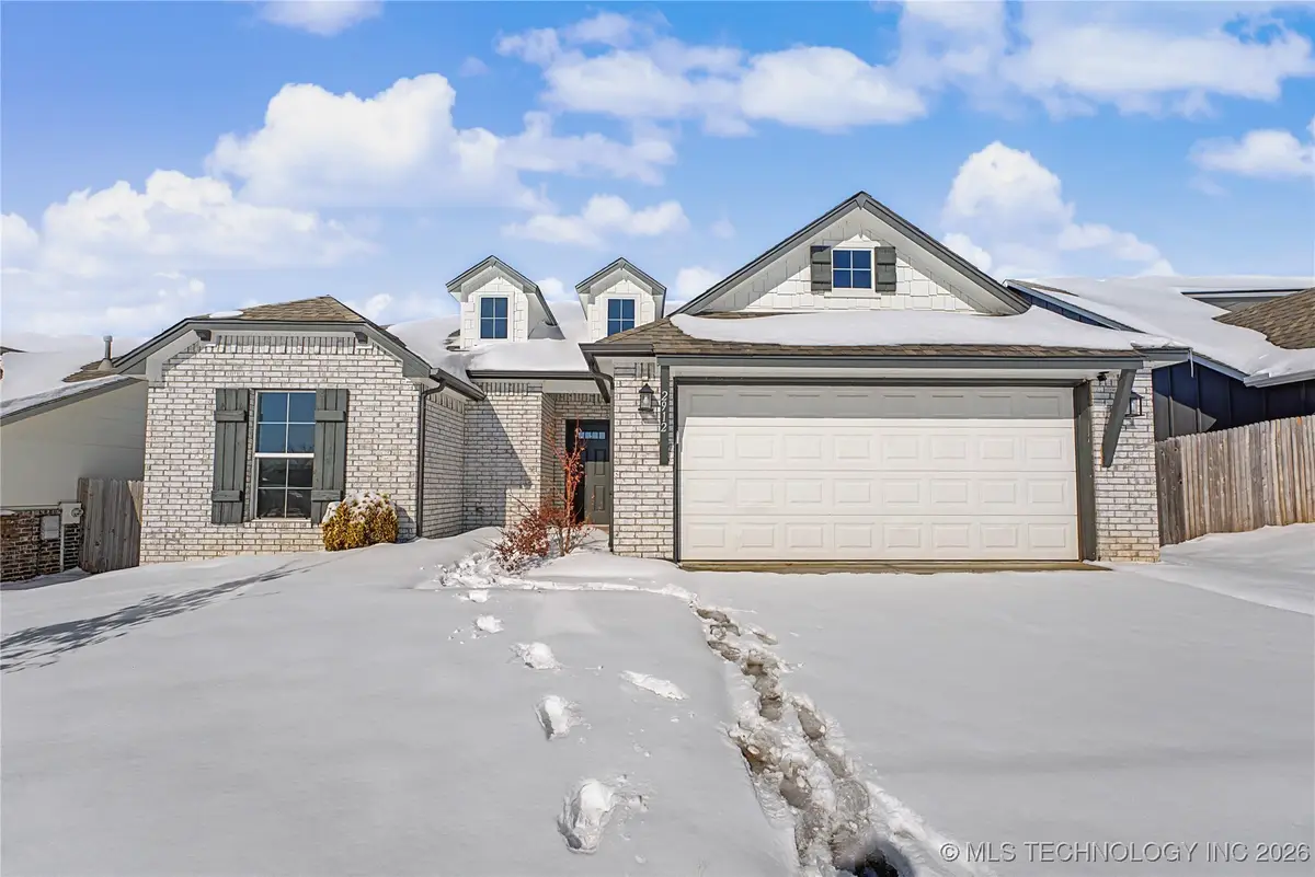 2912 W Charlotte Street, Broken Arrow, OK 74011 - #1