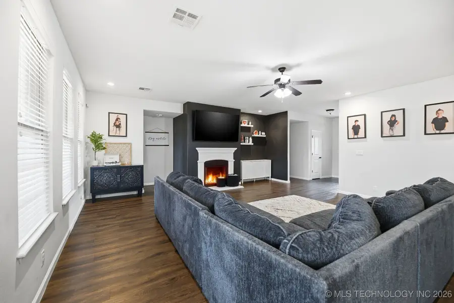 20601 E 32nd Street S, Broken Arrow, OK 74014 - Image #2