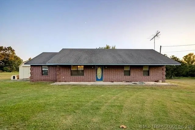 711 E Iowa Street, Whitefield, OK 74472 - Image #1