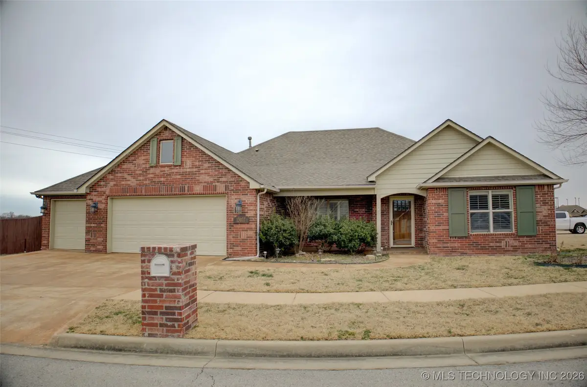 13077 N 124th East Avenue, Collinsville, OK 74021 - Image #1