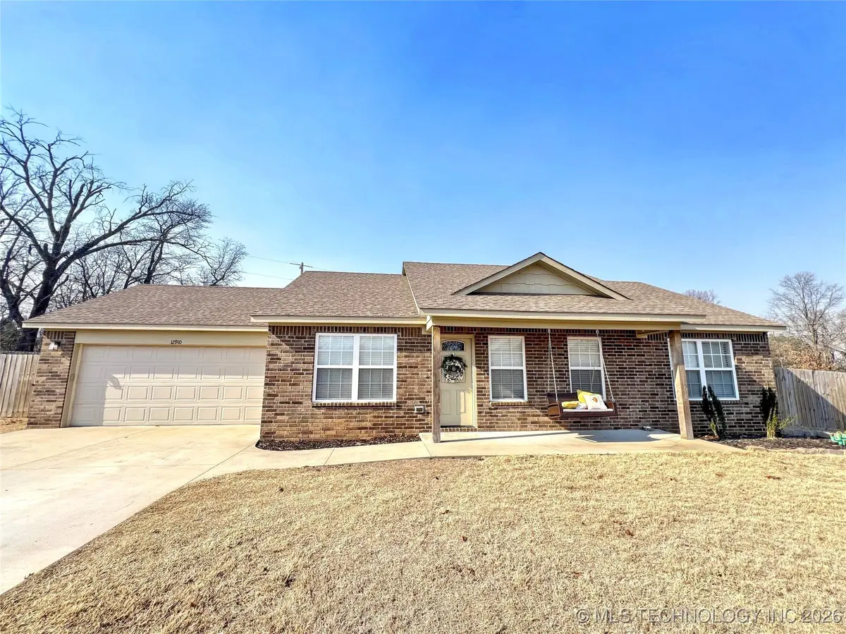 12910 W Hawthorne Lane, Tahlequah, OK 74464 - #1