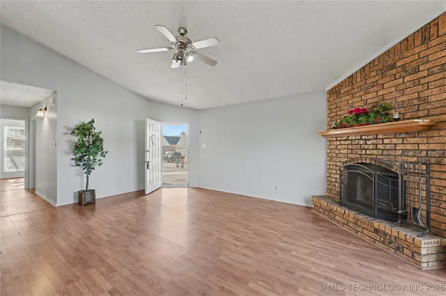 2717 S Narcissus Place, Broken Arrow, OK 74012 - Image #3