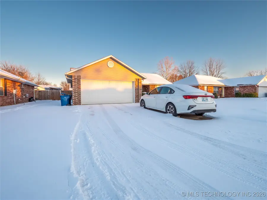 2208 Green Meadows, McAlester, OK 74501 - Image #3