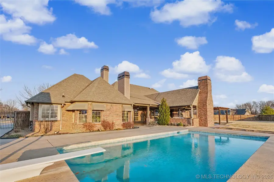 24754 E 143rd Street S, Coweta, OK 74429 - #2