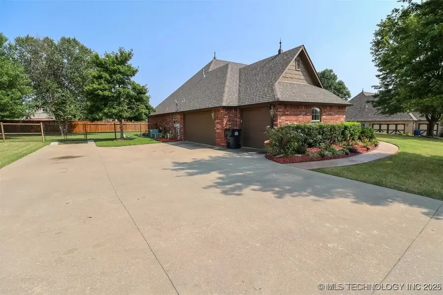 8463 N 66th Avenue, Owasso, OK 74055 - #2