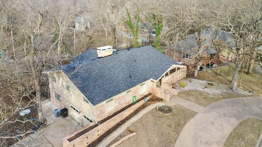 1808 S Skyline Place, Bartlesville, OK 74006 - Image #3