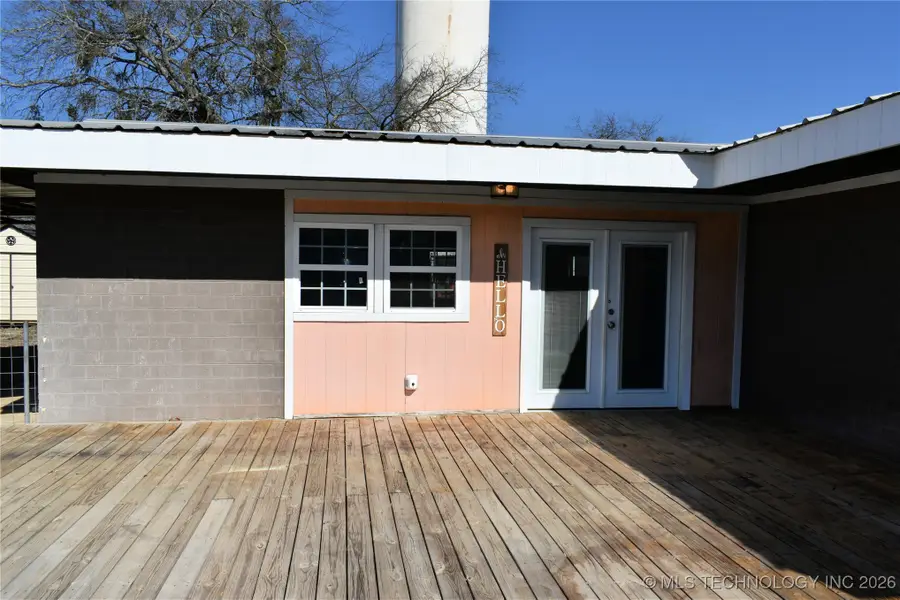 105 W Valliant Avenue, Fort Towson, OK 74735 - #2