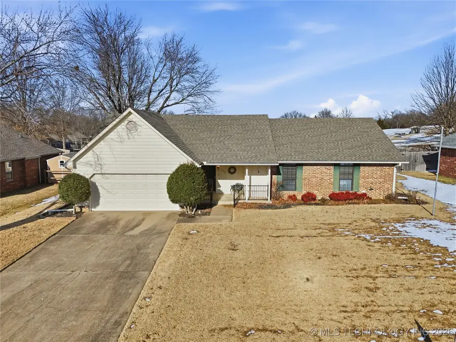 3208 Club Street, Claremore, OK 74019 - #2