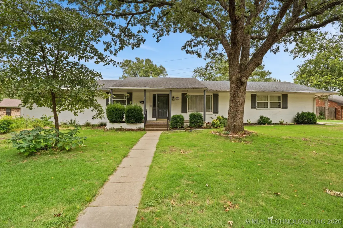 926 Sandstone Drive, Bartlesville, OK 74006 - Image #1