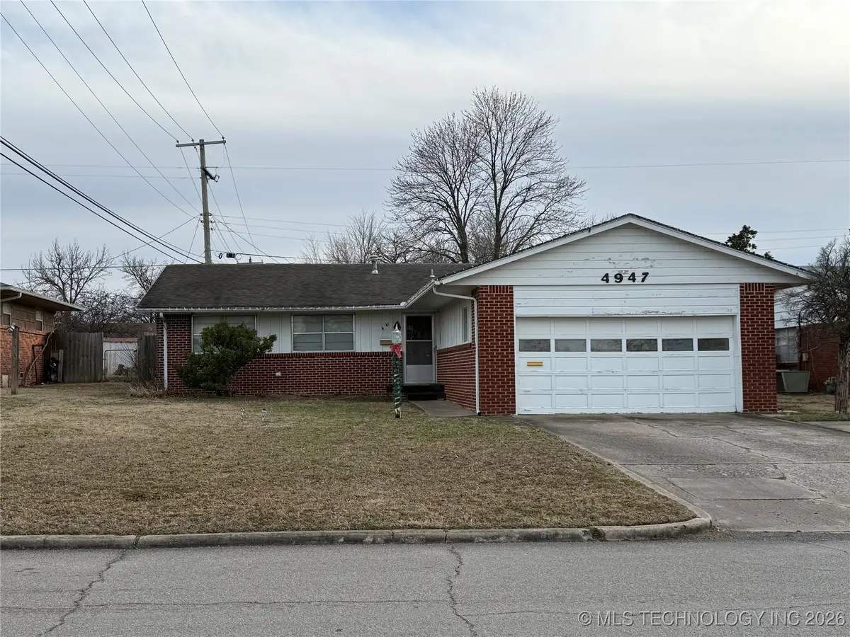 4947 Baylor Drive, Bartlesville, OK 74006 - Image #1