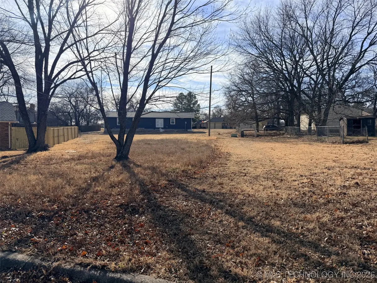 Ashwood Circle, Henryetta, OK 74437 - Image #1