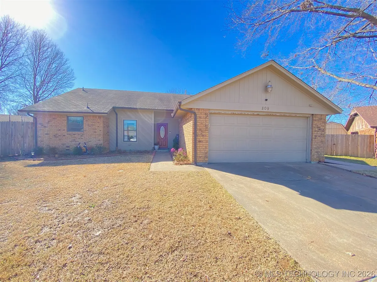 809 Warwick Drive, Muskogee, OK 74403 - Image #1