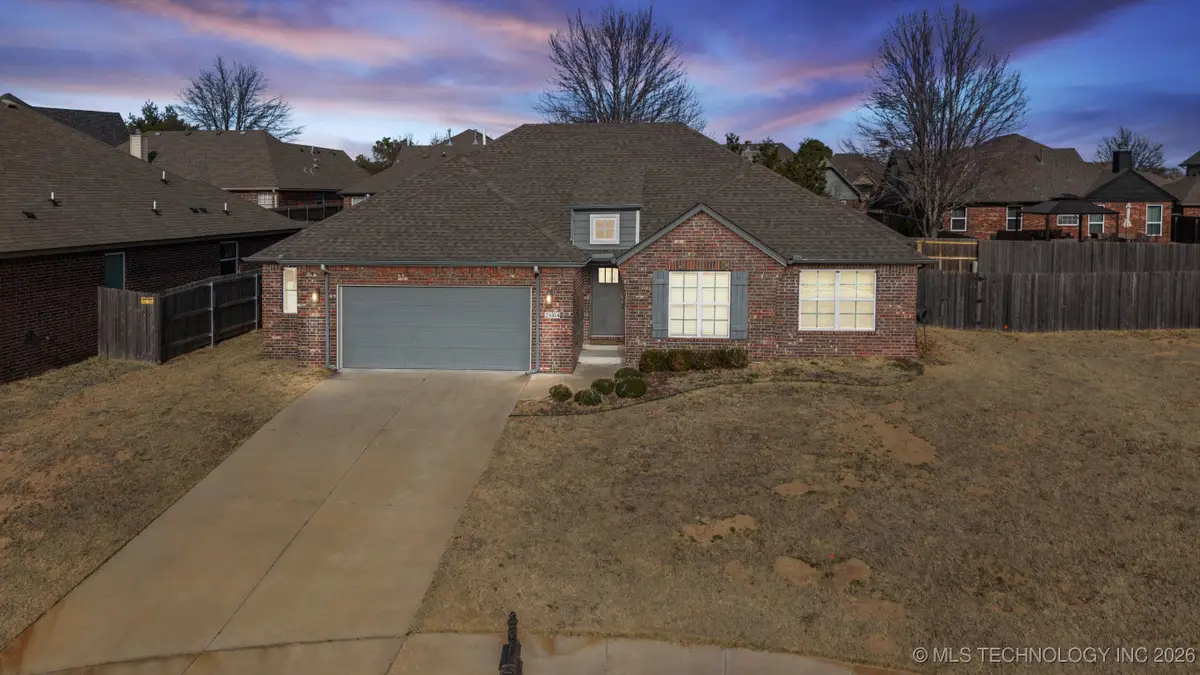 2604 W Natchez Street, Broken Arrow, OK 74011 - Image #1