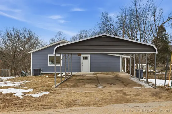 758 N Walnut Creek Drive, Sand Springs, OK 74063