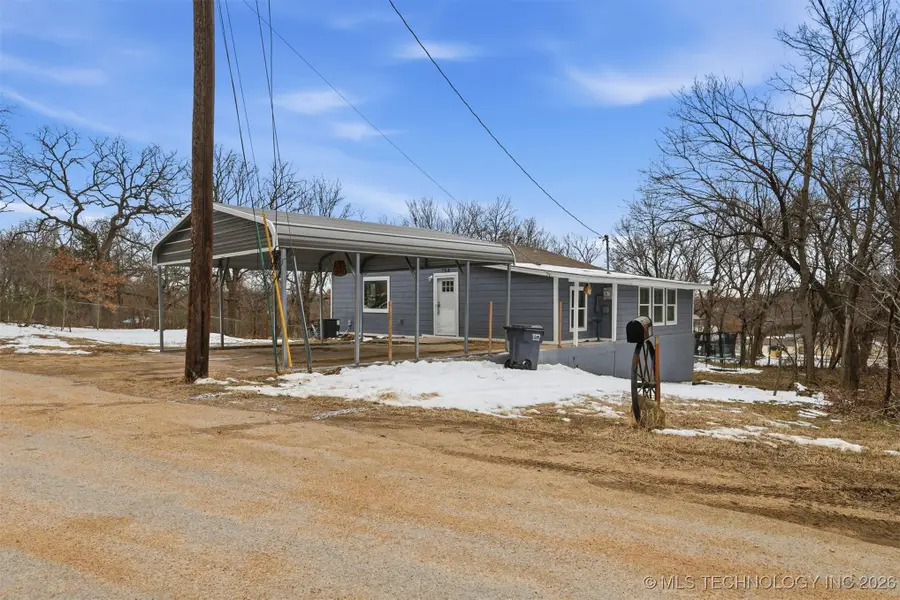 758 N Walnut Creek Drive, Sand Springs, OK 74063 - Image #2