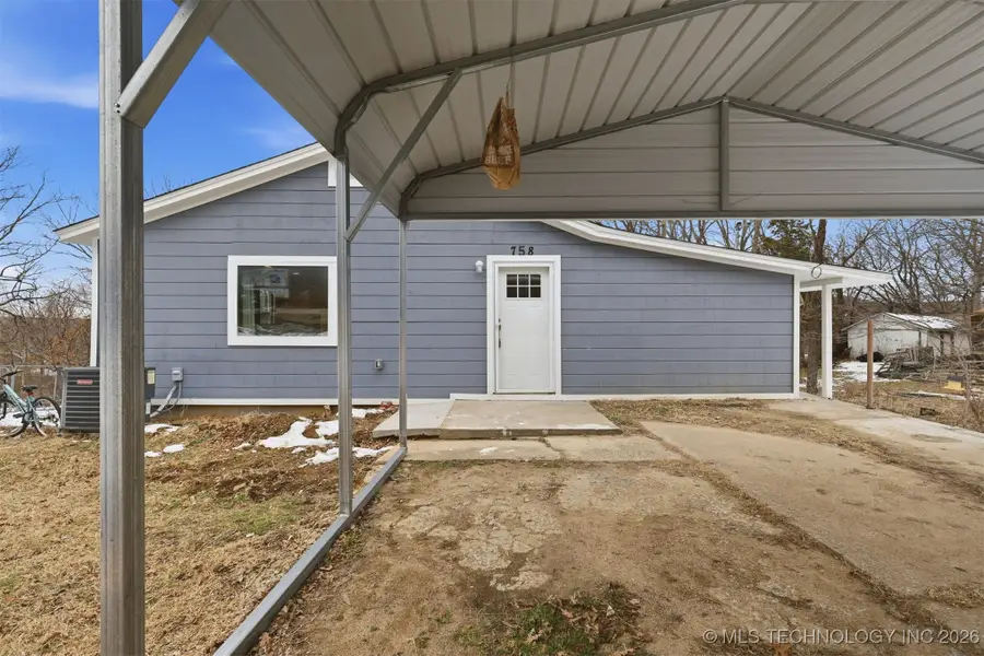 758 N Walnut Creek Drive, Sand Springs, OK 74063 - Image #3