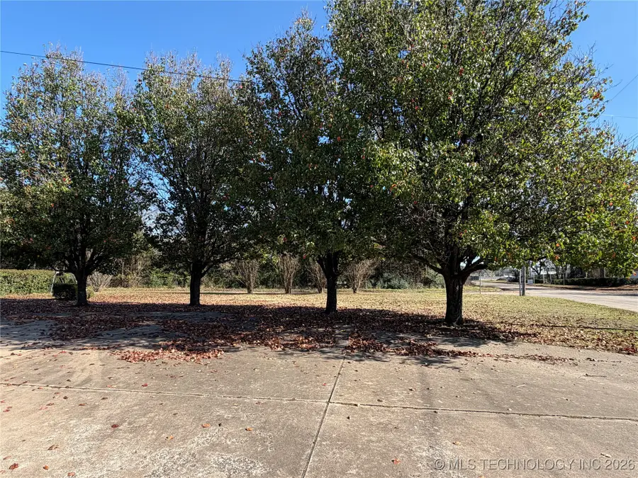 609 Cherokee, Hartshorne, OK 74547 - #2