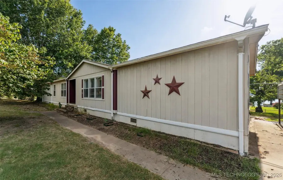 33 E Center Street, Salina, OK 74365 - #2