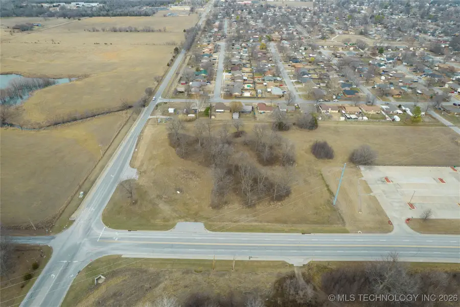 001 W 51st Street, Sand Springs, OK 74063 - #3