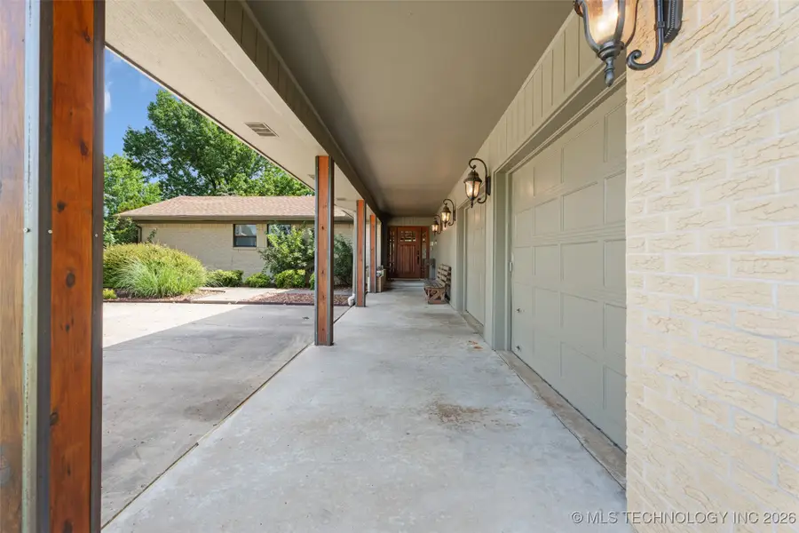 1561 E Country Club Drive, Vinita, OK 74301 - Image #3