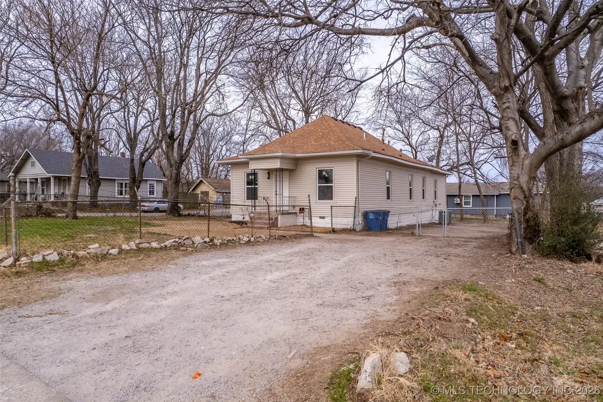 1017 W Newton Street, Tulsa, OK 74127 - Image #1