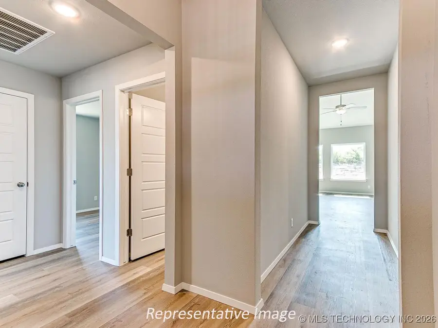 12452 S Lakewood Avenue, Bixby, OK 74008 - Image #3