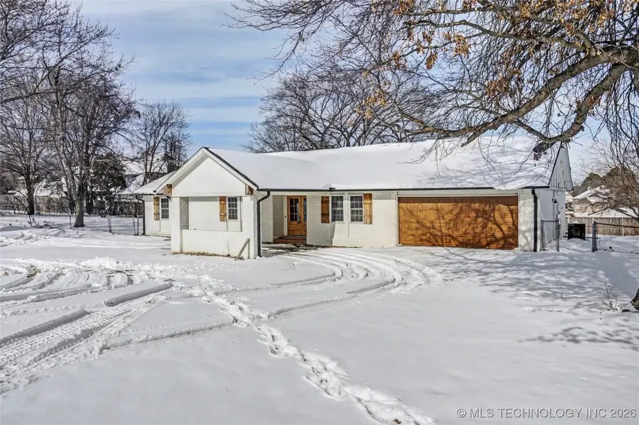 18415 S Hilltop Court, Claremore, OK 74017 - #2