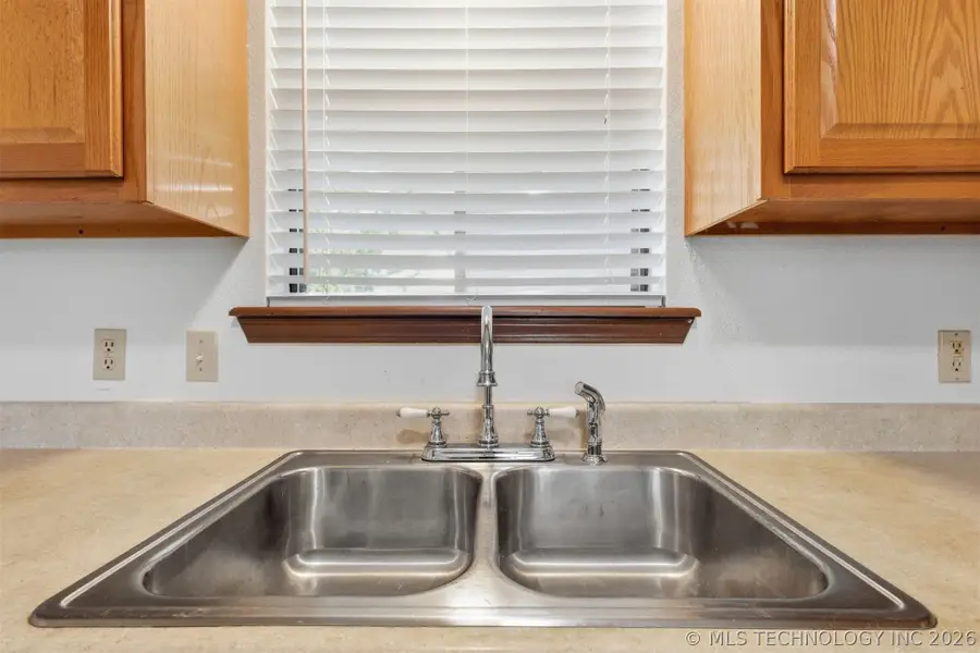 17870 Harding Road, Beggs, OK 74421 - #3