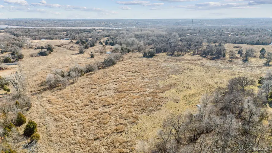 4200 E I-35 Highway, Edmond, OK 73013 - #3