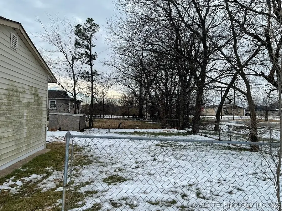 807 NW 3rd Street, Wagoner, OK 74467 - Image #3