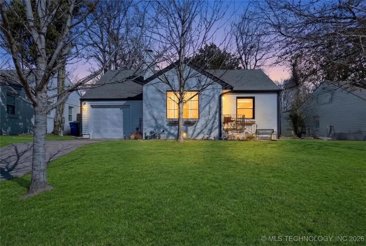 2117 S Delaware Court, Tulsa, OK 74114 - Image #1