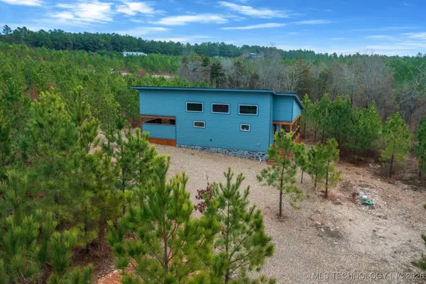 106 Red Holly Trail, Broken Bow, OK 74728
