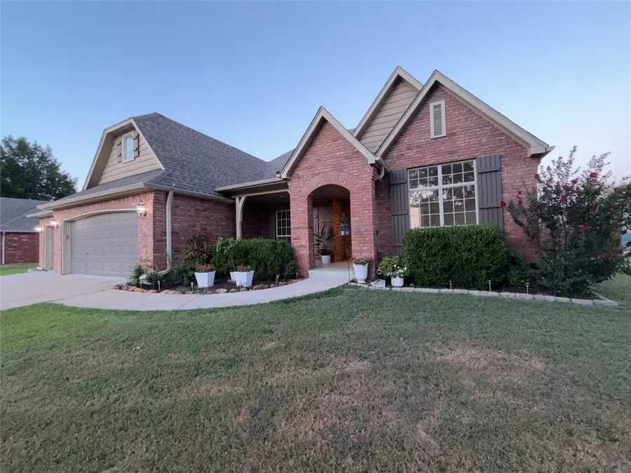 601 S Supernaw Avenue, Skiatook, OK 74070 - #2