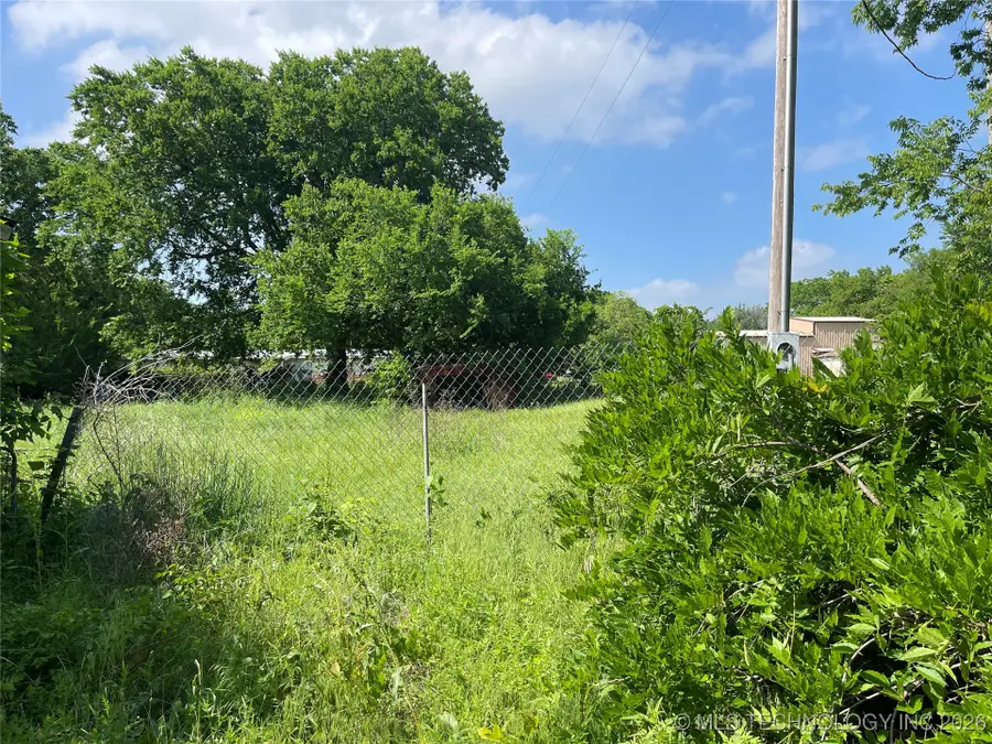 68 Ivy Lane, Ardmore, OK 73401 - #2