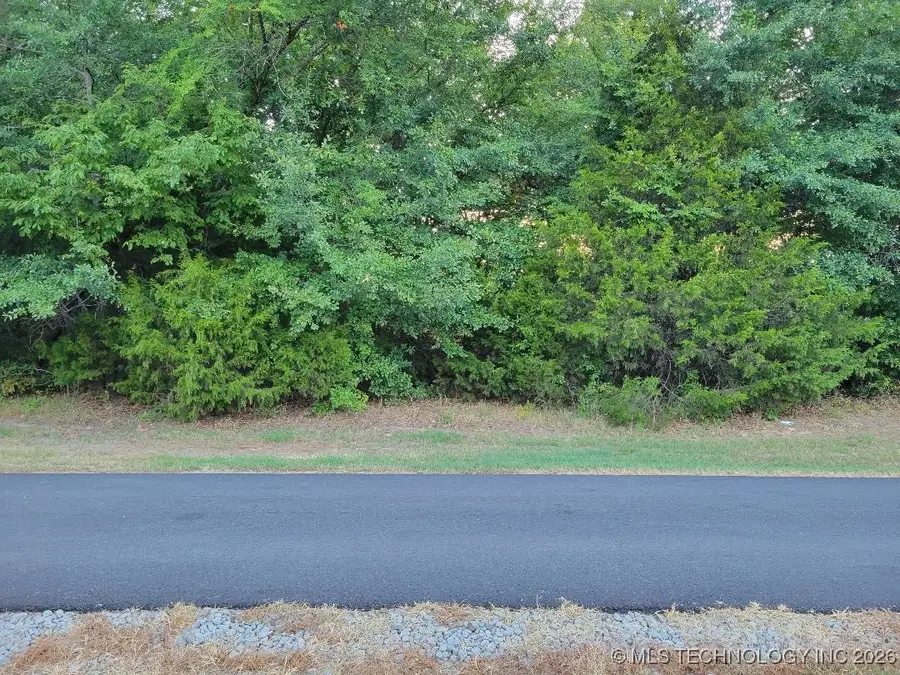 Hummingbird Lane, Eufaula, OK 74432 - #3